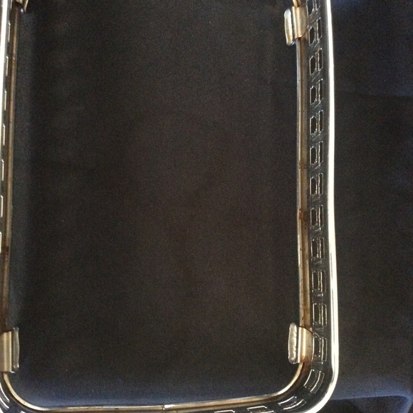 Vintage Pyrex casserole glass dish in serving tray - Picture 9 of 15